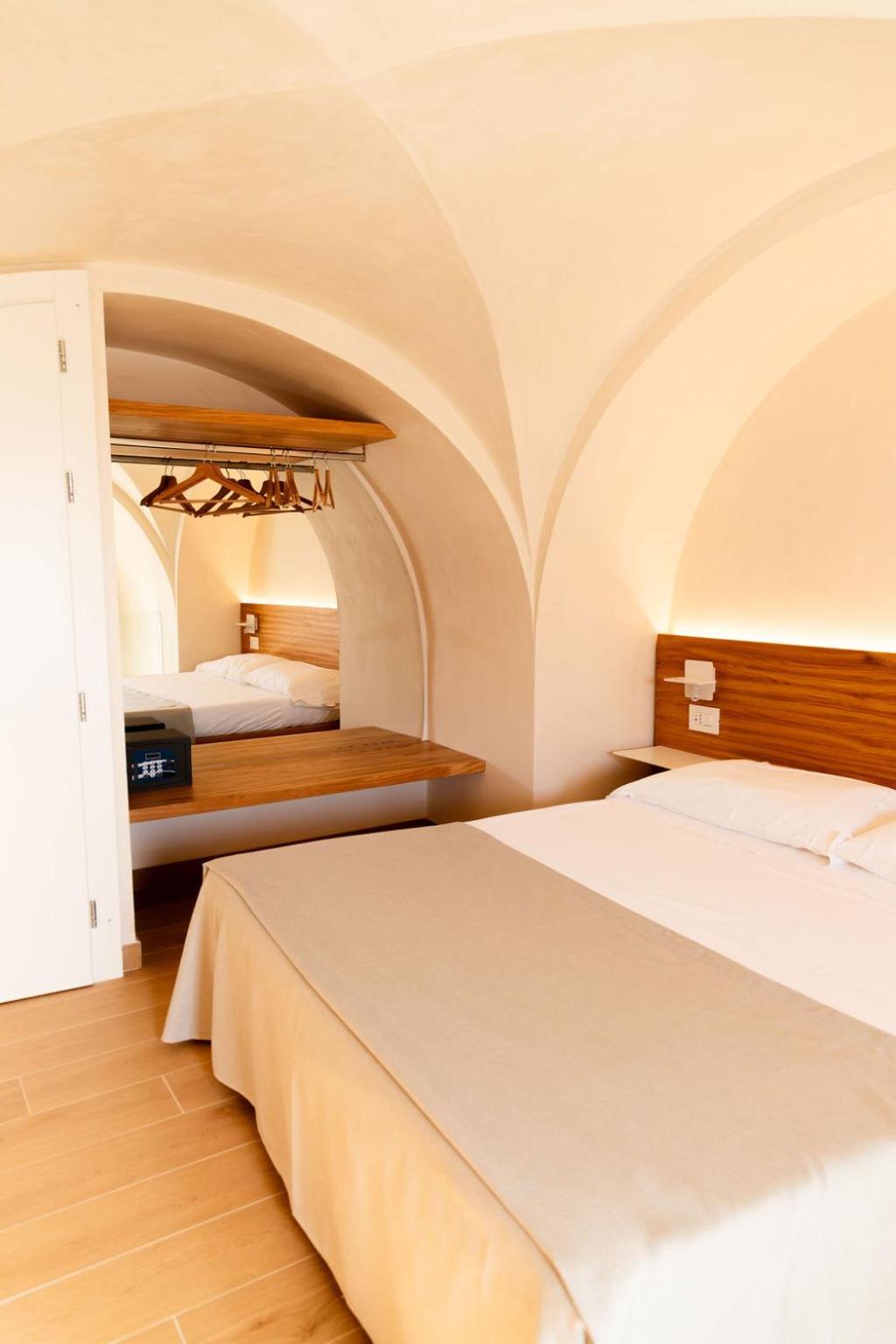 Sun Serenity Suite โตรเปอา ภายนอก รูปภาพ